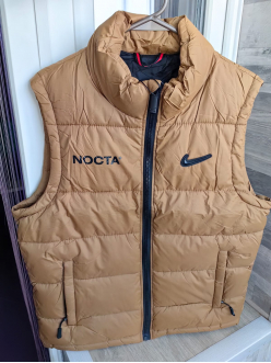 Купить в Смоленске Жилетку NIKE Nocta Коричневая