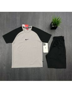 Спортивный костюм Nike 