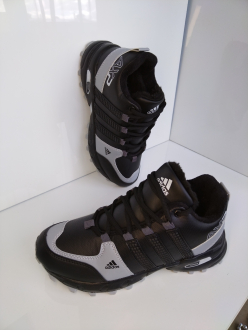 Кроссовки Adidas в Смоленске