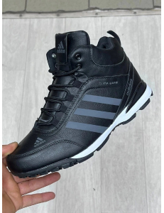 *Кроссовки Adidas