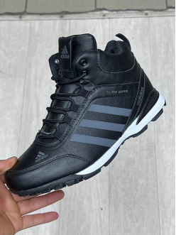 Кроссовки Adidas в Смоленске