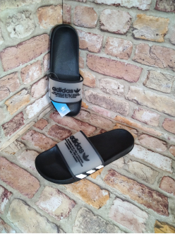 Купить сланцы Adidas в Смоленске