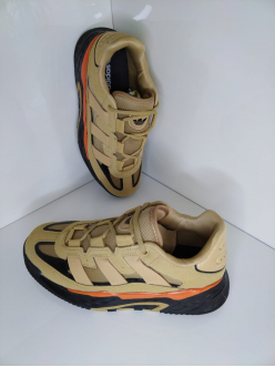 Кроссовки Adidas в Смоленске