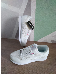 Кроссовки Reebok белые