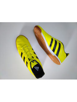 Футзальные кроссовки Adidas