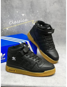 *Кроссовки Adidas зимние