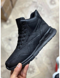 *Кроссовки Reebok зимние