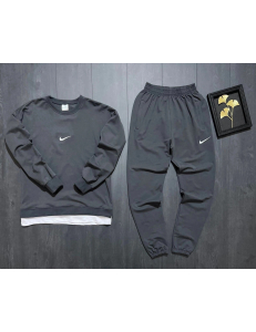 Спортивный костюм Nike