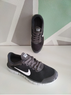 Мужские кроссовки Nike в Смоленске